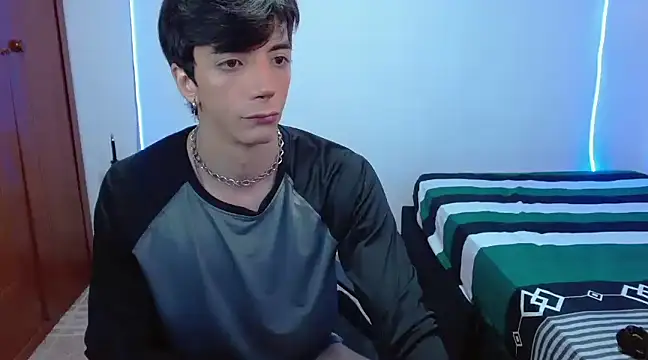 H3ll B0I online show from March 2, 5:12 am