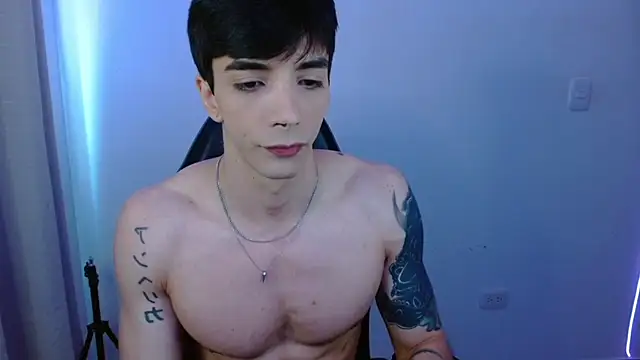 H3ll B0I online show from February 28, 4:50 pm