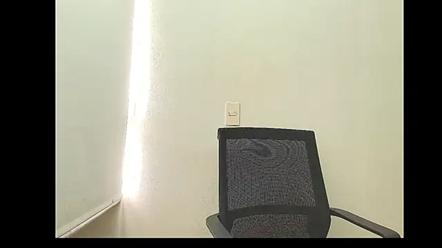 Alaiapink online show from April 11, 4:43 pm