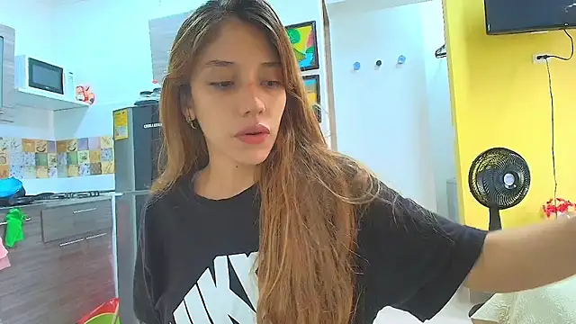 Alaiapink online show from April 30, 3:19 pm