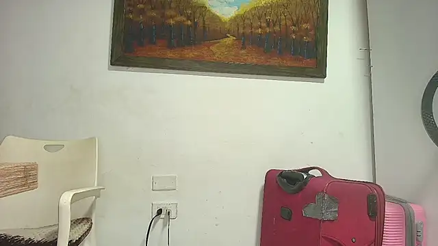 Alaiapink online show from October 2, 2:20 pm