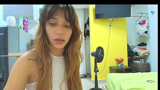 Snapshot of Alaiapink chatting on July 12, 2:12 am Alaiapink online show from July 12, 2:12 am