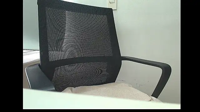 Alaiapink online show from March 2, 9:44 pm