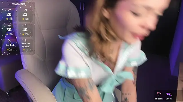 sabrinamoonie online show from February 28, 12:54 am