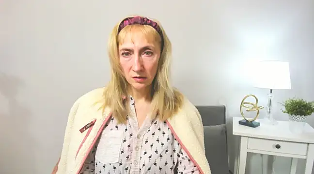Snapshot of MargaretMilf69 chatting on February 19, 4:33 pm MargaretMilf69 online show from February 19, 4:33 pm