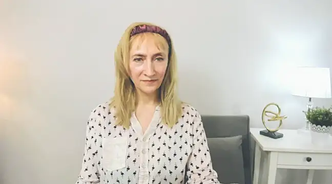 Snapshot of MargaretMilf69 chatting on February 16, 2:32 pm MargaretMilf69 online show from February 16, 2:32 pm