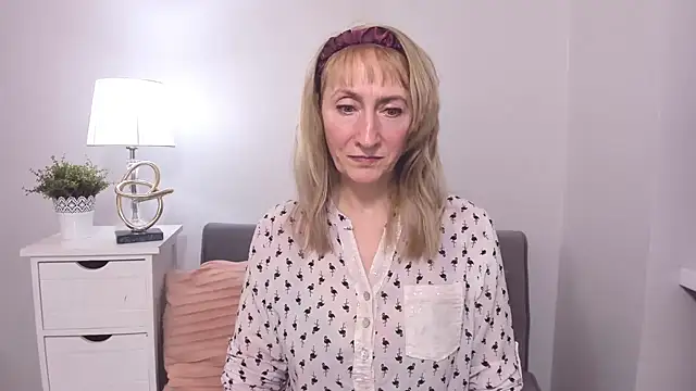 Snapshot of MargaretMilf69 chatting on March 5, 4:46 pm MargaretMilf69 online show from March 5, 4:46 pm