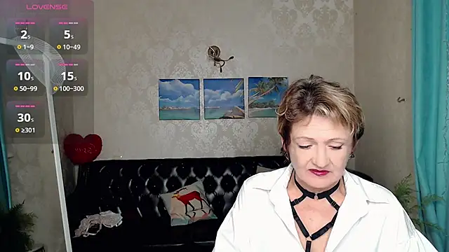 Snapshot of SexyGrandma_ chatting on November 6, 5:06 pm SexyGrandma online show from November 6, 5:06 pm
