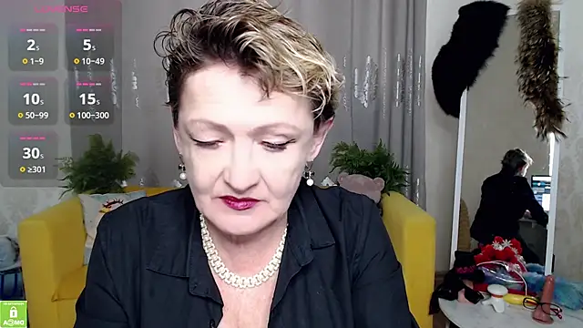 SexyGrandma  online show from February 26, 6:02 am