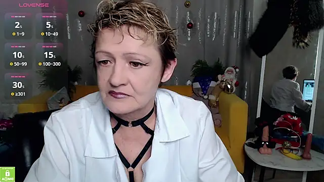 SexyGrandma  online show from January 17, 6:17 am
