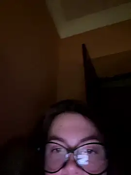 DearAlise online show from January 11, 12:23 pm