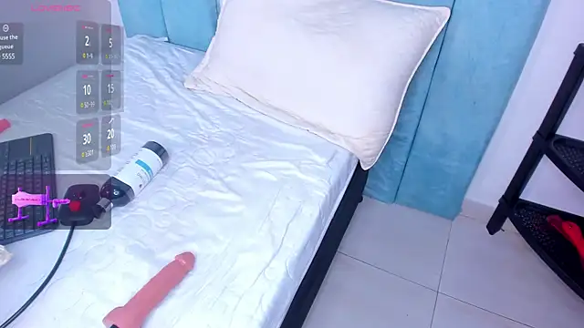 Snapshot of AlexxaSmall chatting on March 5, 3:07 pm AlexxaSmall online show from March 5, 3:07 pm