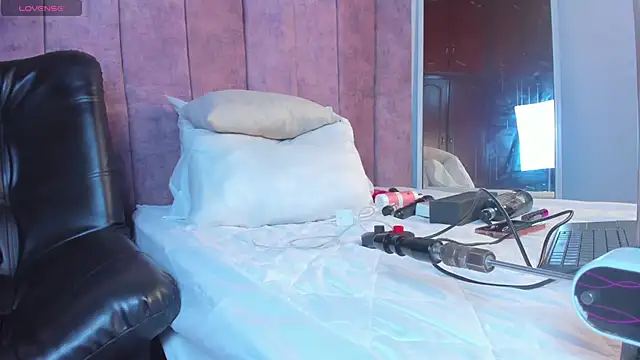 Annita001 online show from March 12, 6:34 pm