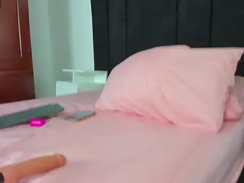 Annita001 online show from April 12, 12:08 pm