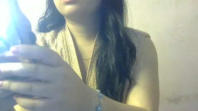 undressed princesss online show from May 18, 3:50 pm
