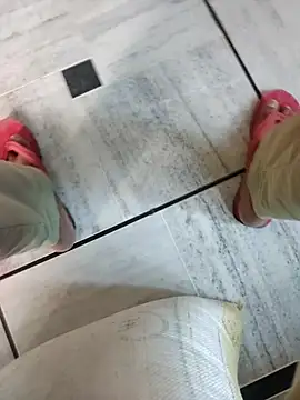 xmanrawan2 online show from October 6, 3:08 am