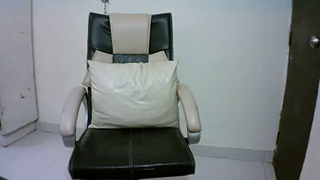 kajal  bhabhi  online show from February 26, 4:18 pm