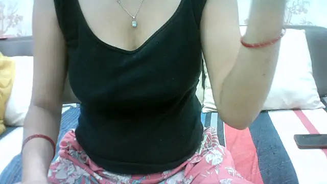 Snapshot of kajal__bhabhi_ chatting on June 28, 5:47 am kajal bhabhi online show from June 28, 5:47 am