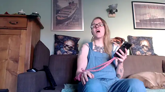 Astrid-Gilbert online show from March 18, 8:39 am