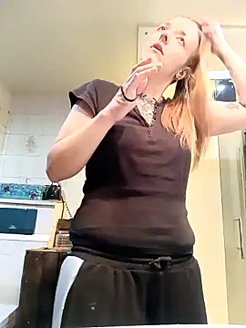 Astrid-Gilbert online show from February 19, 7:50 am