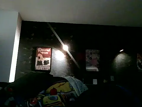 Astrid-Gilbert online show from April 30, 10:25 pm
