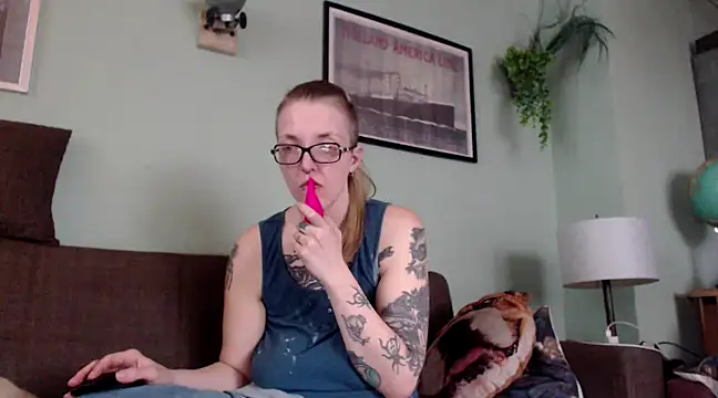 Astrid-Gilbert online show from March 2, 4:14 pm