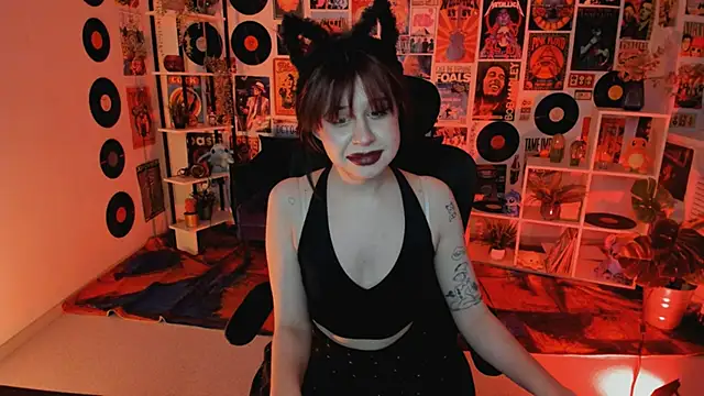 MisaPage online show from March 21, 9:01 pm