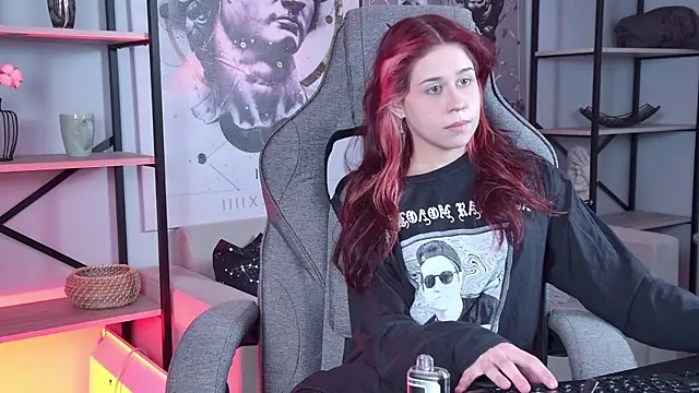 Snapshot of MisaPage chatting on November 28, 12:00 am MisaPage online show from November 28, 12:00 am