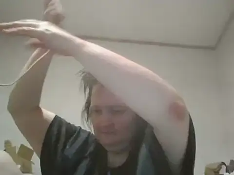Snapshot of BBWLADY71 chatting on February 13, 2:45 am BBWLADY71 online show from February 13, 2:45 am