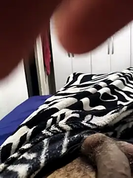 Vandre1235 online show from October 3, 1:42 am