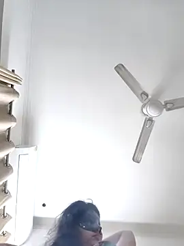 mahi69a online show from April 3, 4:57 pm