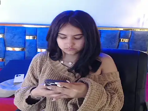 Snapshot of emily_fox_3 chatting on September 19, 3:21 am emily fox 3 online show from September 19, 3:21 am