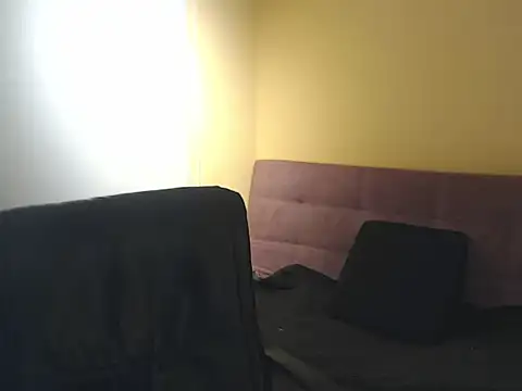 Snapshot of emily_fox_3 chatting on September 12, 3:28 am emily fox 3 online show from September 12, 3:28 am