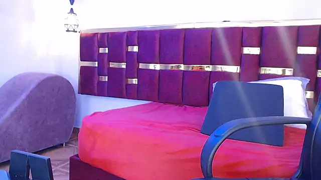 Snapshot of emily_fox_3 chatting on September 10, 3:38 am emily fox 3 online show from September 10, 3:38 am