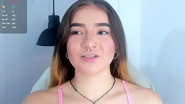 Shanntal  online show from October 7, 7:59 pm