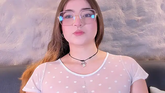 Shanntal  online show from February 21, 12:18 pm