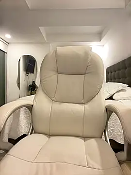 Snapshot of sofiaxox chatting on February 25, 11:48 pm sofiaxox online show from February 25, 11:48 pm