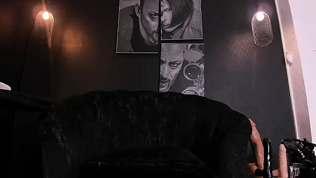 SadieManson  online show from January 17, 3:26 pm