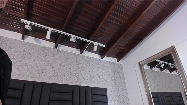 Hanna Vasquez online show from February 13, 2:45 am