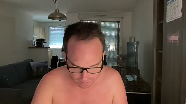 Snapshot of Funnyjul31 chatting on September 14, 1:44 pm Funnyjul31 online show from September 14, 1:44 pm