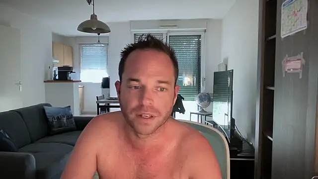 Snapshot of Funnyjul31 chatting on September 8, 3:11 pm Funnyjul31 online show from September 8, 3:11 pm