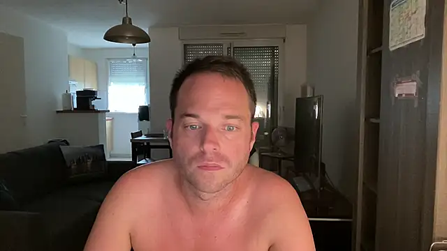 Snapshot of Funnyjul31 chatting on September 15, 3:45 pm Funnyjul31 online show from September 15, 3:45 pm