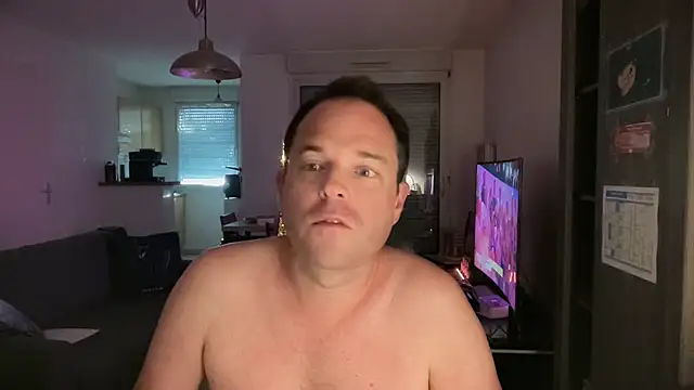Funnyjul31 online show from April 23, 5:25 pm