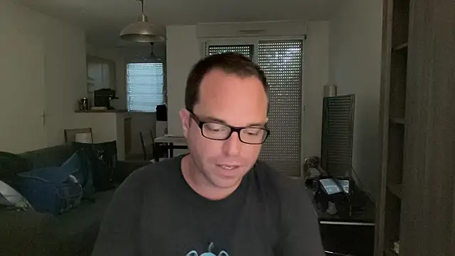 Funnyjul31 online show from May 31, 2:01 pm