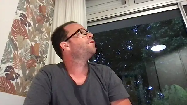 Funnyjul31 online show from June 3, 8:02 pm