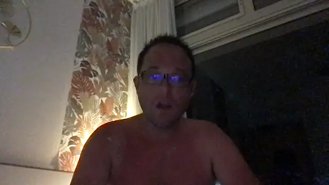 Funnyjul31 online show from June 6, 8:36 pm