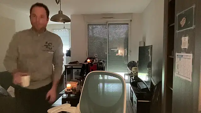 Funnyjul31 online show from February 14, 11:10 am