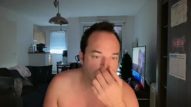 Snapshot of Funnyjul31 chatting on November 25, 9:42 am Funnyjul31 online show from November 25, 9:42 am