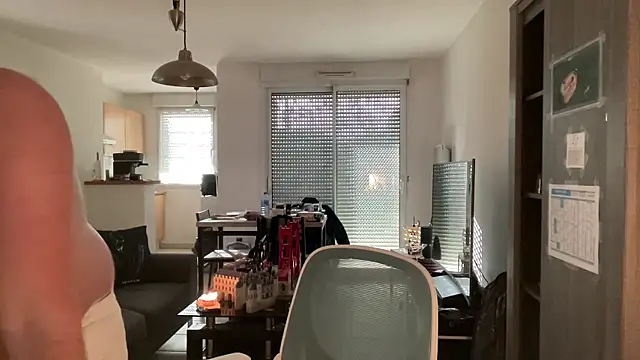 Funnyjul31 online show from February 17, 3:20 pm