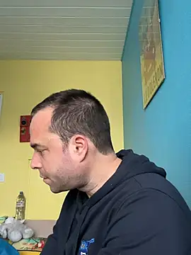 Snapshot of Funnyjul31 chatting on January 11, 3:41 pm Funnyjul31 online show from January 11, 3:41 pm